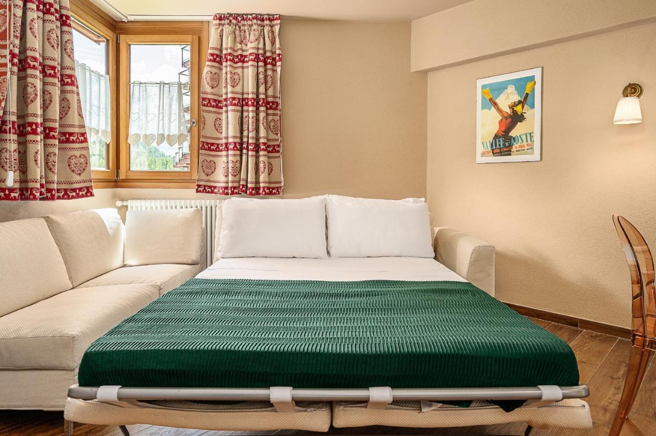 Hemeras Boutique Homes : Apartment 200M From The Skylift Брей-Червиния Экстерьер фото
